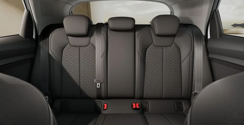 AUDI-A1-Allstreet-30-TFSI-II-interior-trasera