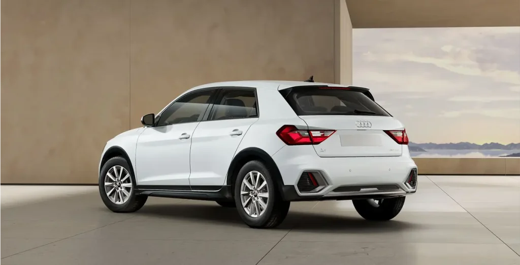 AUDI-A1-Allstreet-30-TFSI-II-trasera