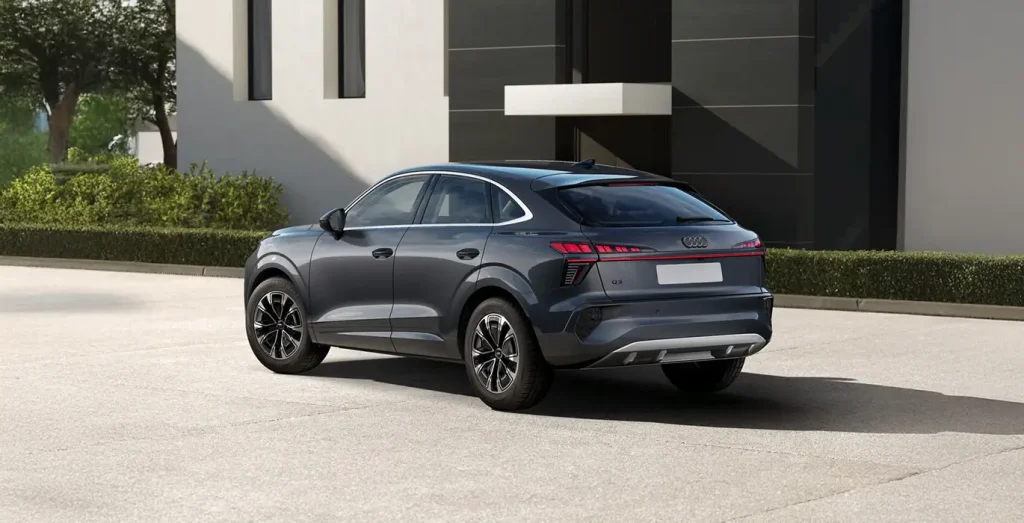 Audi-Q3-Sportback-Advanced-TFSI-110kW-S-Tronic-trasera-gris