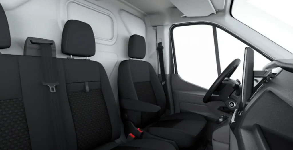 Ford-Transit-Van-350-L3-BEV-Trend-184cv-RWD-interior-trasera