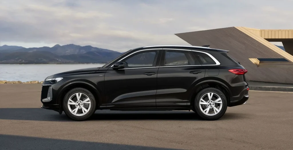 AUDI-Q5-Advanced-e-hybrid-quattro-220kW-S-tronic-lateral-negro-mitos